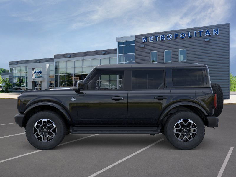 2025 Ford Bronco Outer Banks photo 2