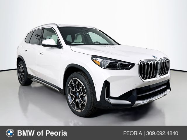 2026 BMW X1 28i's photo