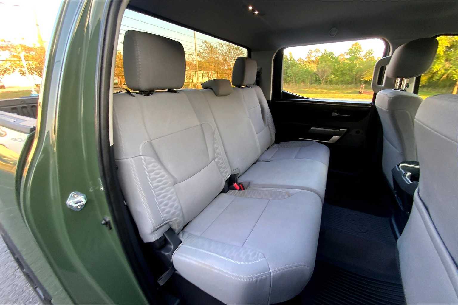 2022 Toyota Tundra SR5 photo 20