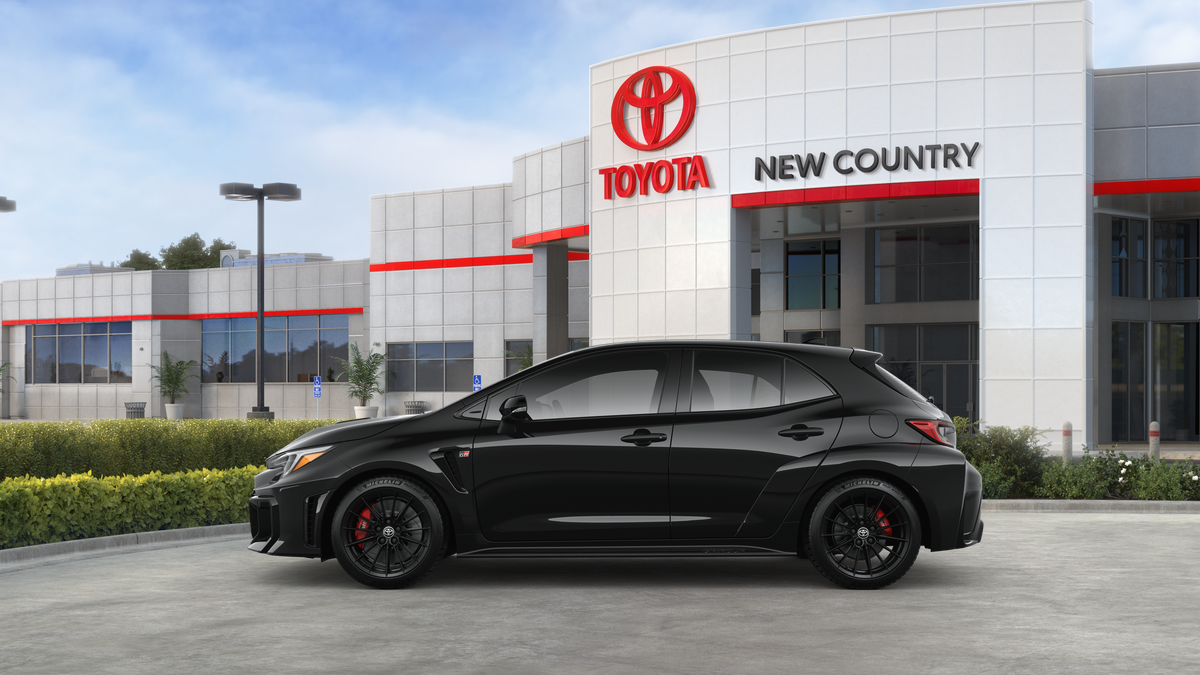 2025 Toyota Corolla GR Premium Plus photo 4