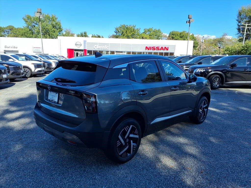 2026 Nissan Kicks SV photo 3
