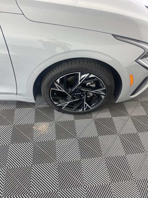 2025 Kia K5 GT-Line photo 16