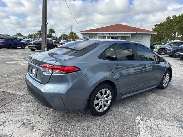 2024 Toyota Corolla LE photo 3