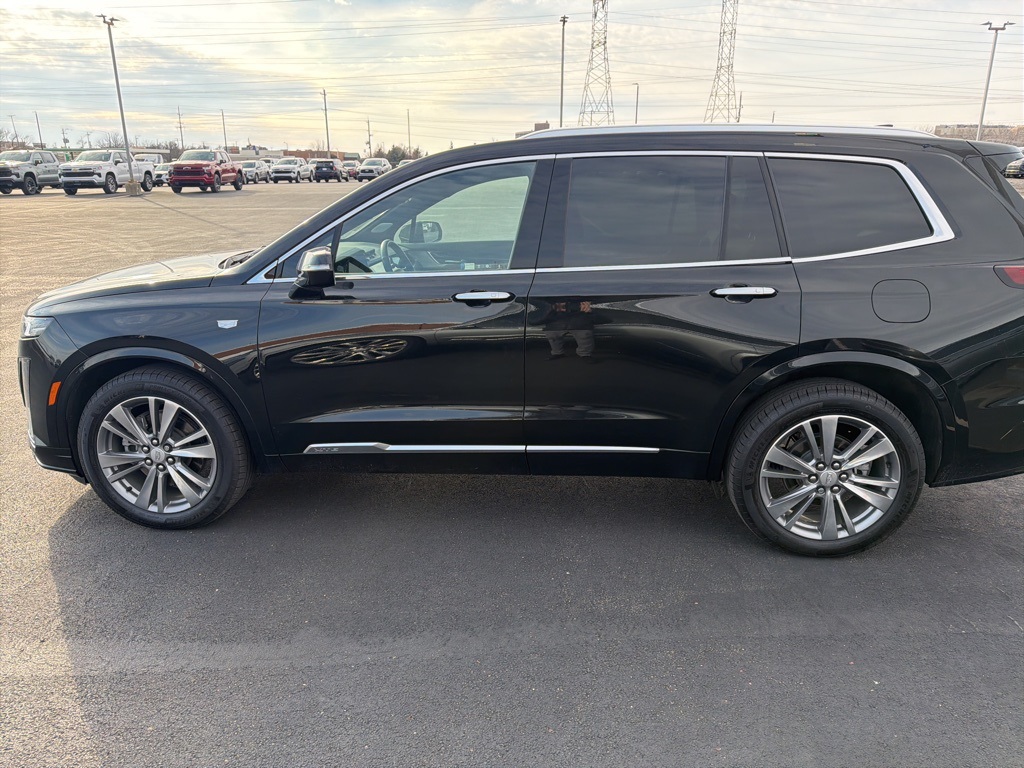 2024 CADILLAC XT6 - Image 2