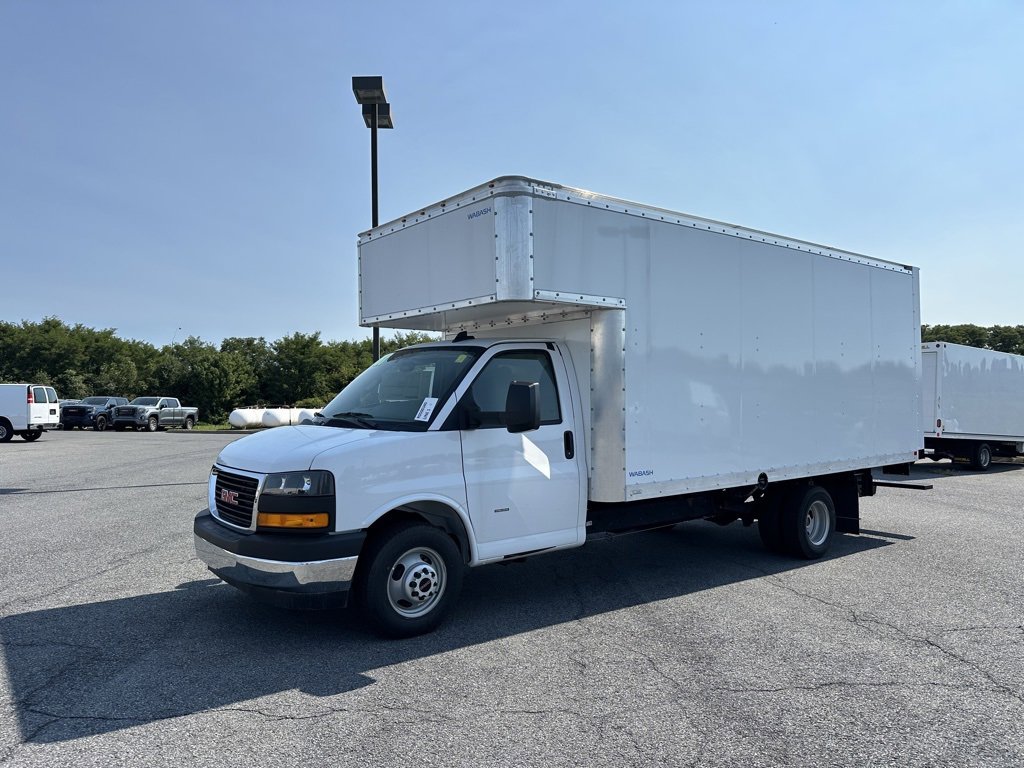 2024 Gmc Savana Cutaway 3500 photo 2
