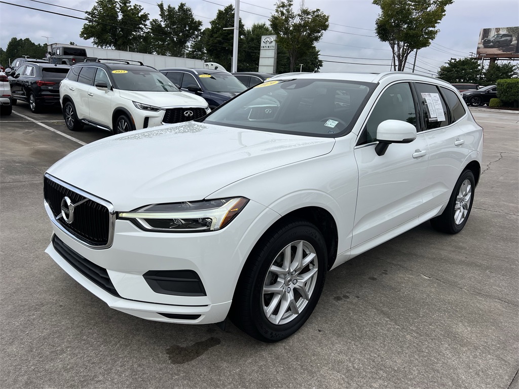 2019 Volvo XC60 T5 Momentum photo 3