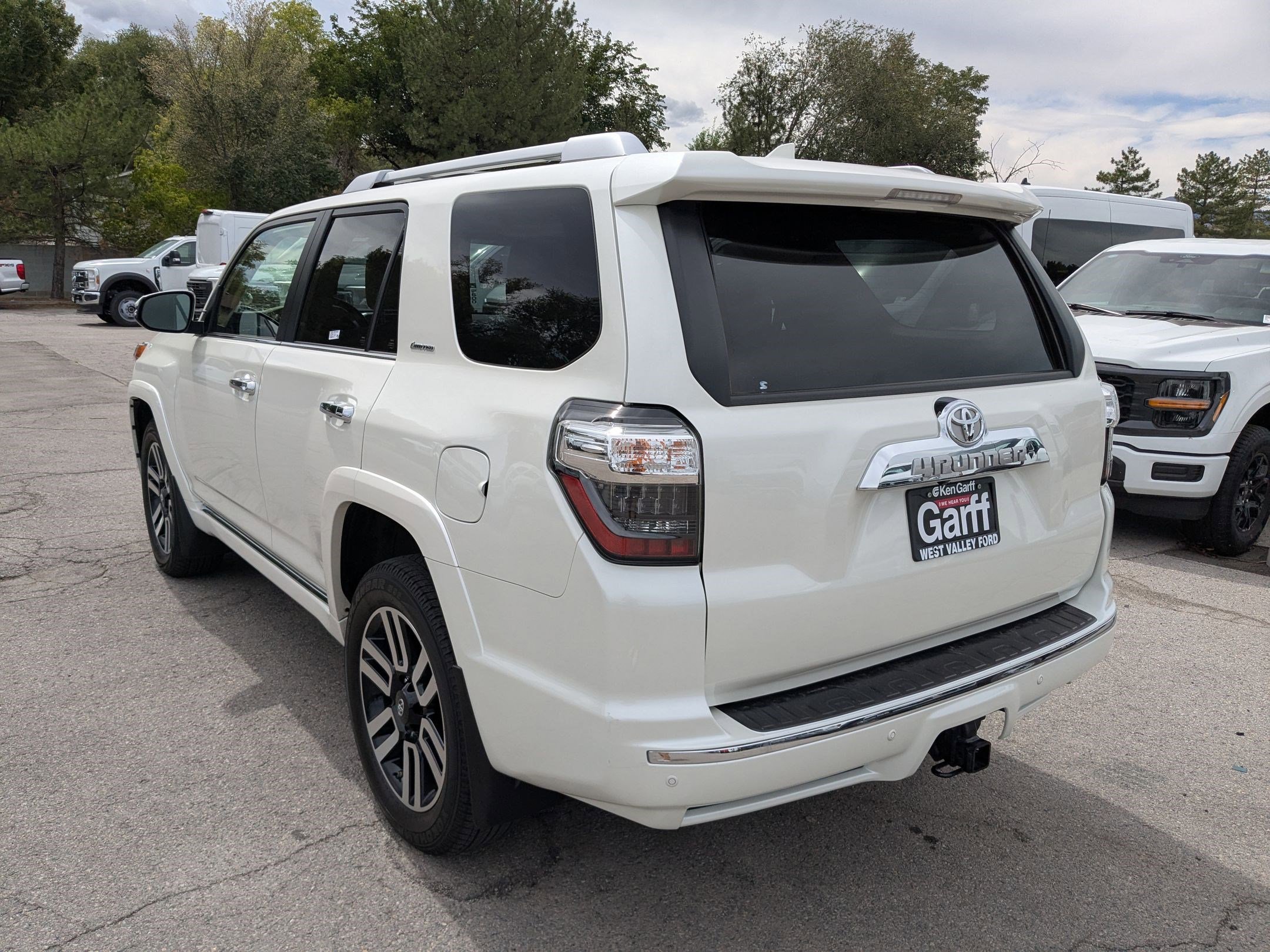 2021 Toyota 4Runner Limited photo 4