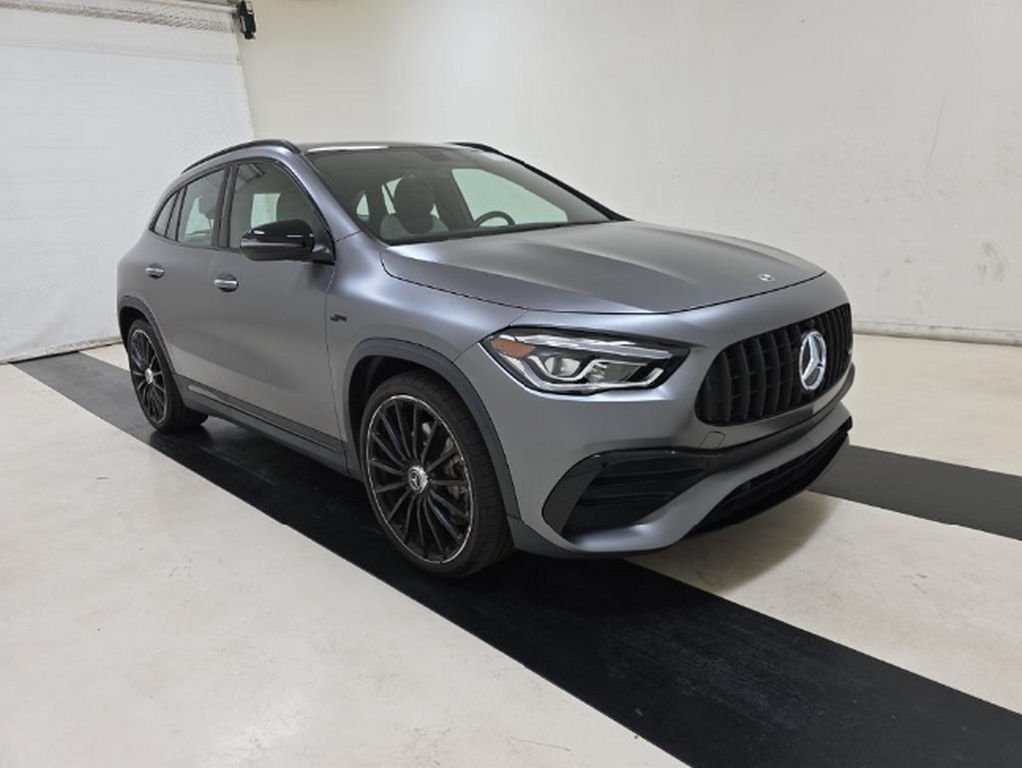 2022 Mercedes Benz GLA 35 AMG 4MATIC photo 2