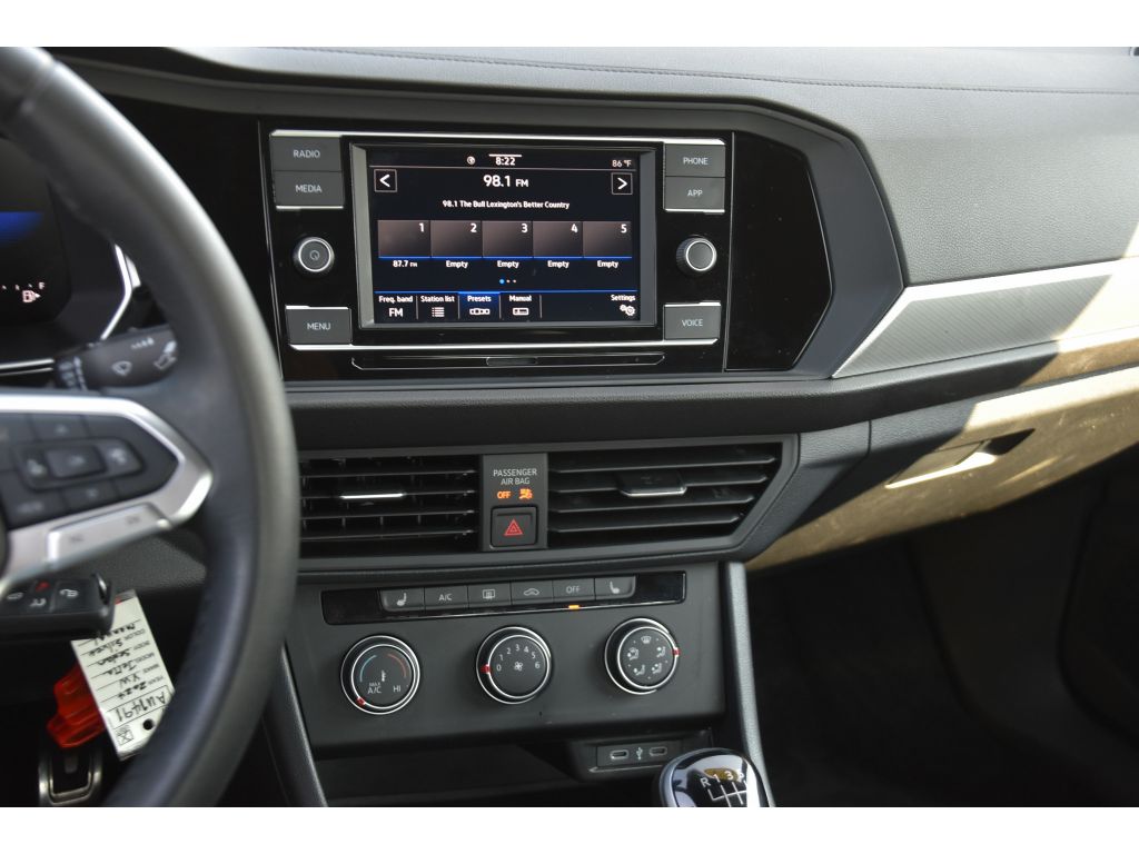 2024 Volkswagen Jetta Sport photo 15