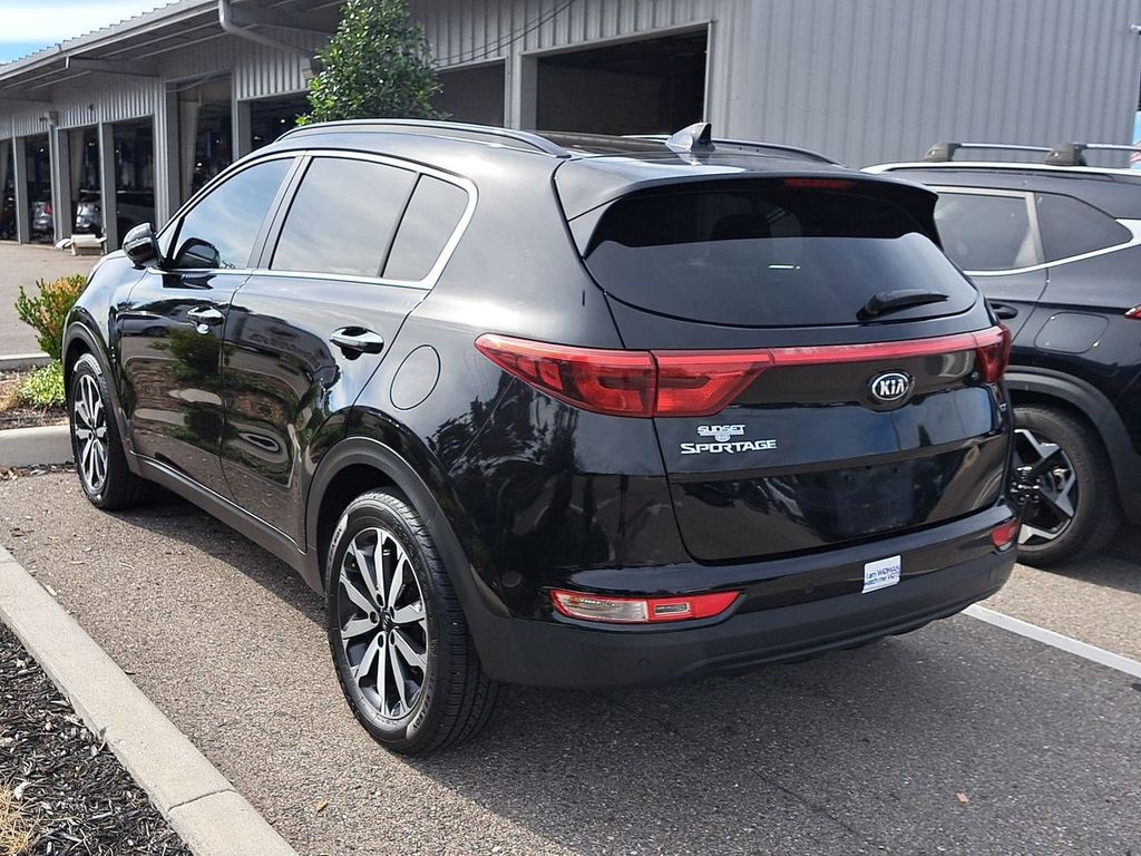 2019 Kia Sportage EX photo 3