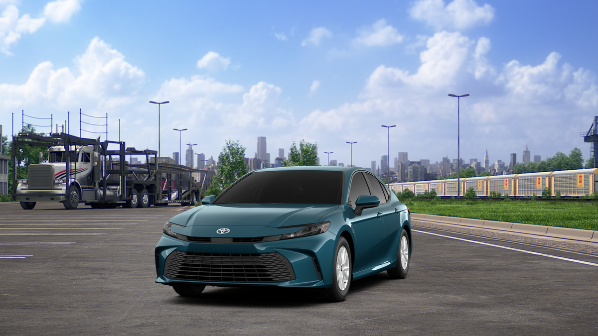 2025 Toyota Camry LE photo 17