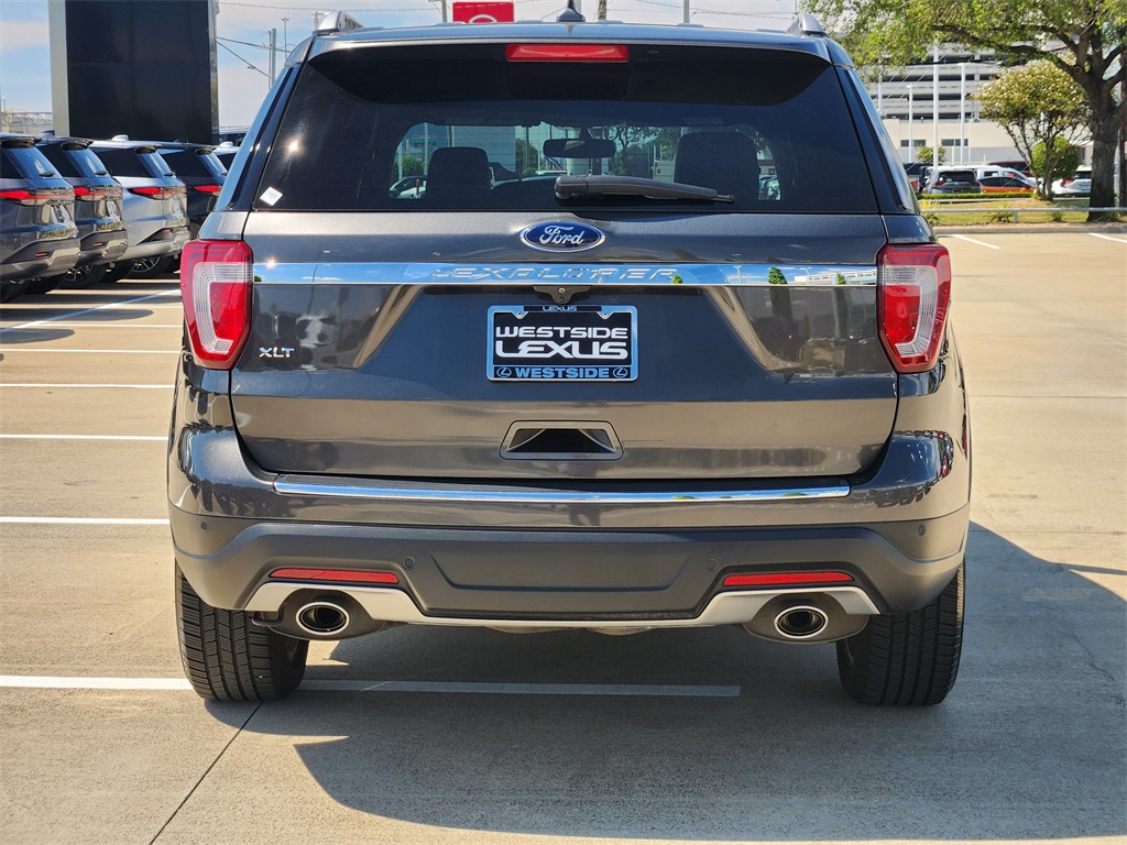 2018 Ford Explorer XLT photo 6