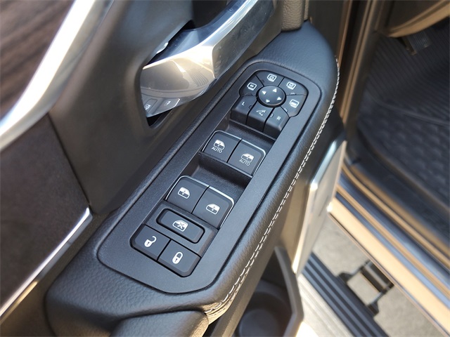 2025 Ram 3500 Laramie photo 19