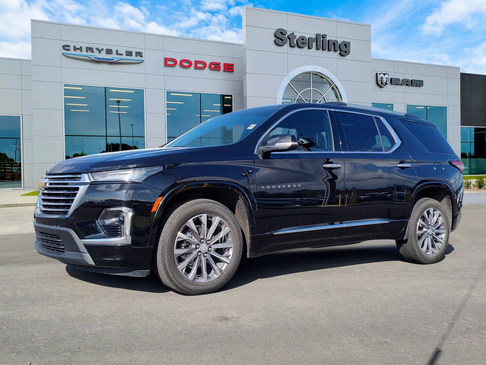 2023 Chevrolet Traverse Premier's photo