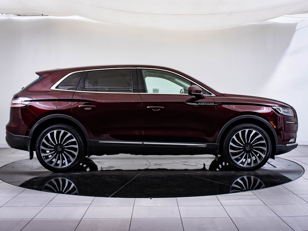 2022 Lincoln Nautilus Black Label photo 11
