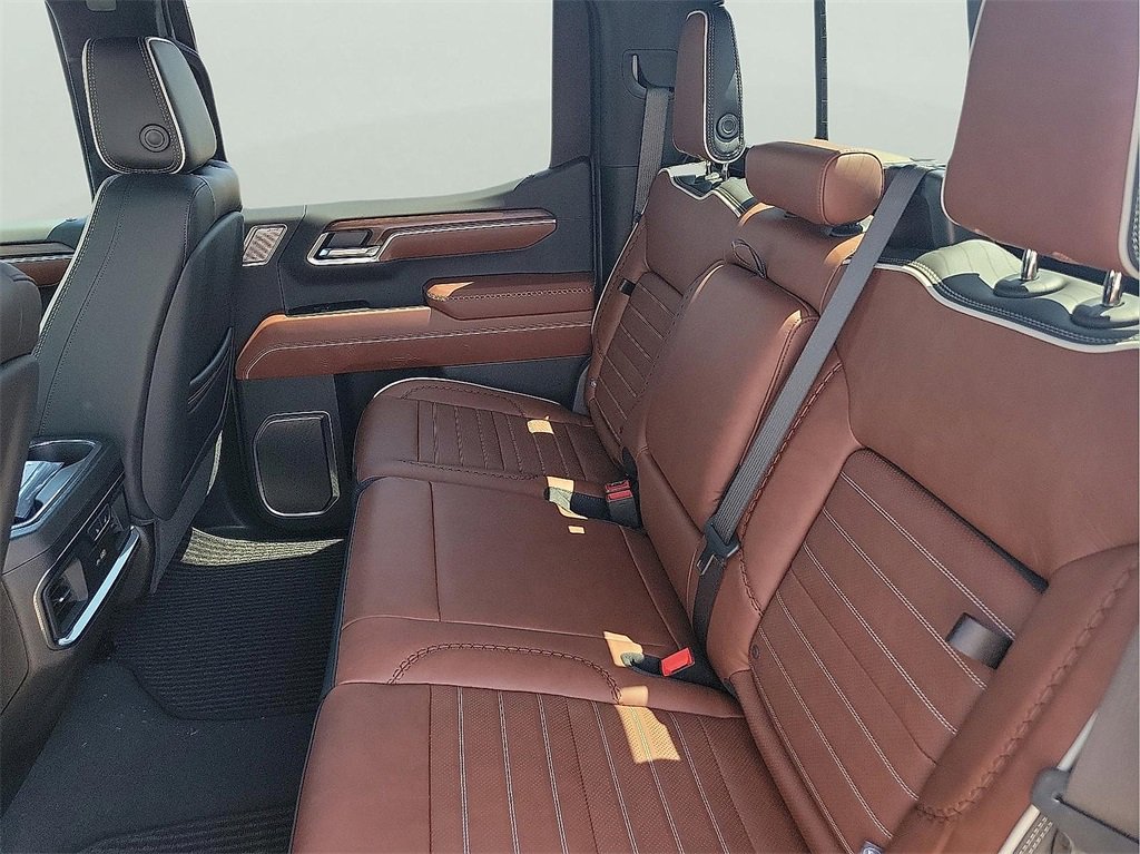 2026 Gmc Sierra Denali Ultimate photo 13
