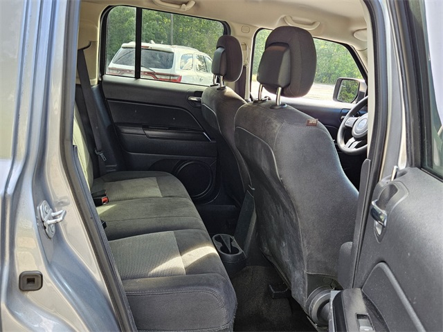 2016 Jeep Patriot Sport photo 13