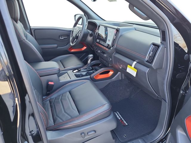 2025 Nissan Frontier PRO-4X photo 20