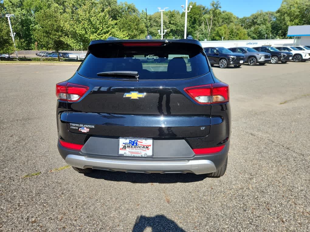 2023 Chevrolet Trailblazer LT photo 7