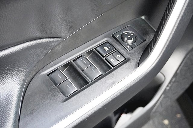 Used 2024  Toyota XLE image 22