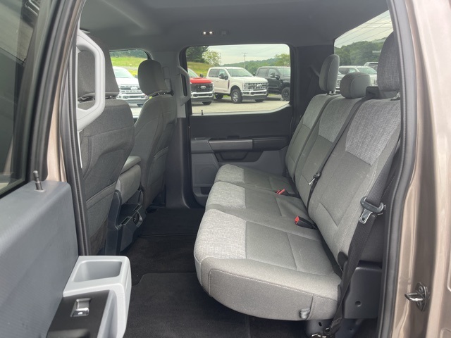 2022 Ford F-150 XLT photo 13