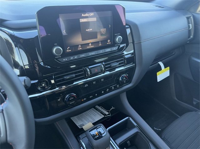 2025 Nissan Pathfinder Rock Creek photo 21