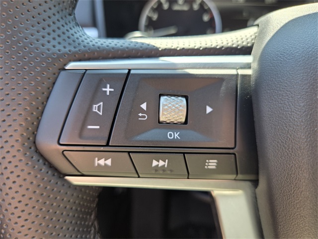 2025 Mitsubishi Outlander SE photo 28