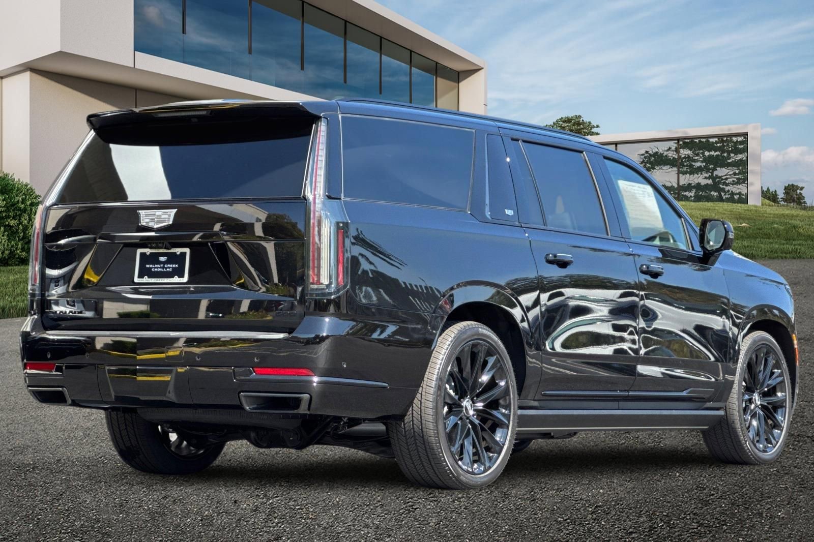 2025 Cadillac Escalade ESV Sport Platinum photo 3