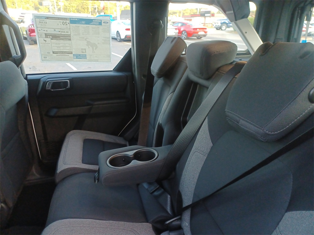 2025 Ford Bronco Base photo 13