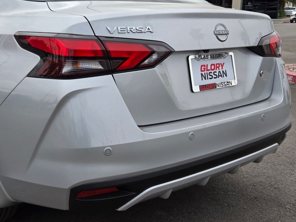 2024 Nissan Versa 1.6 S photo 8