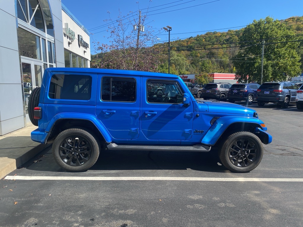 2023 Jeep Wrangler Altitude photo 4