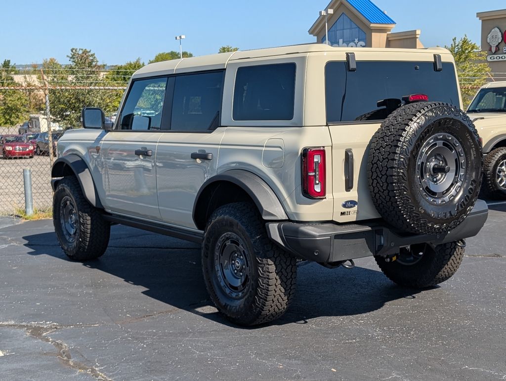 2025 Ford Bronco Badlands photo 4
