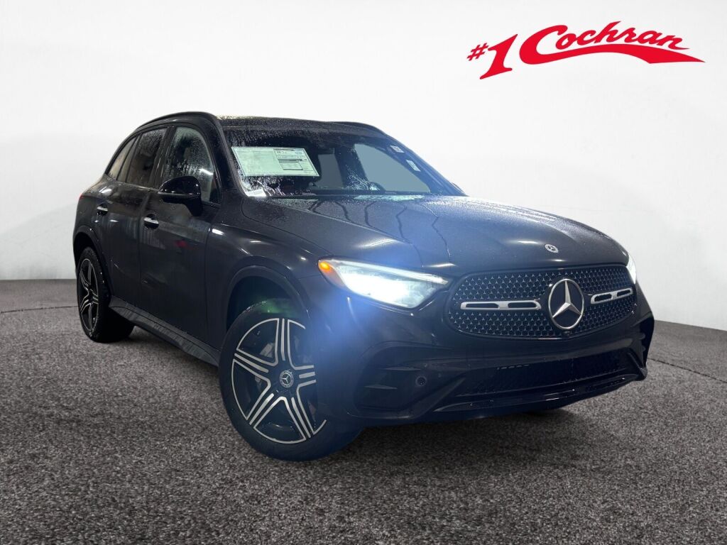 2026 Mercedes-Benz GLC Base's photo