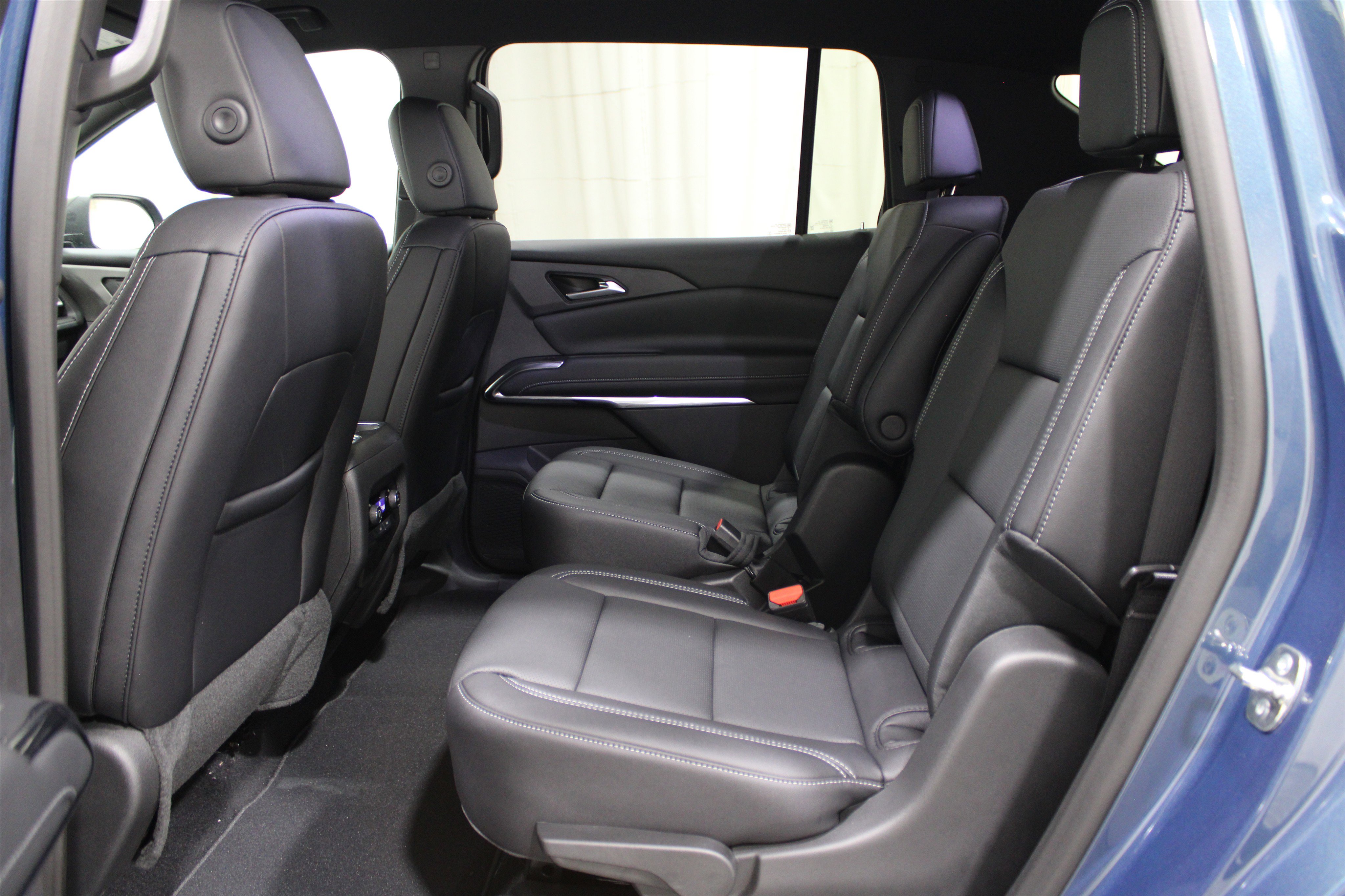 2026 Chevrolet Traverse photo 11