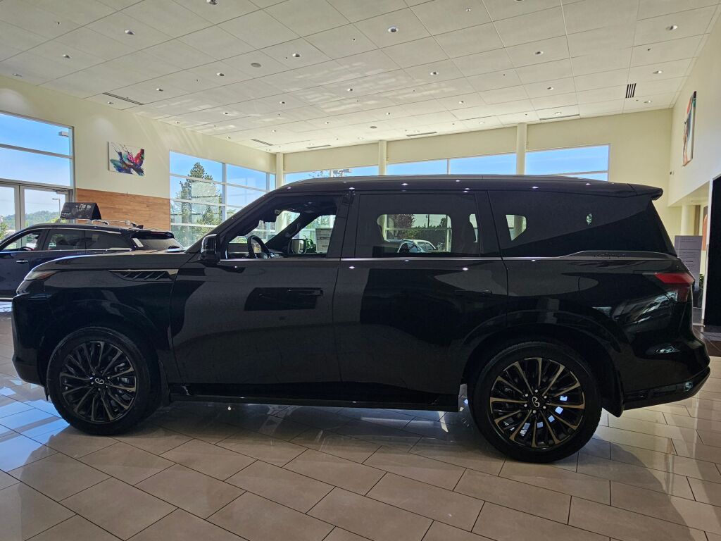 2025 Infiniti QX80 photo 4