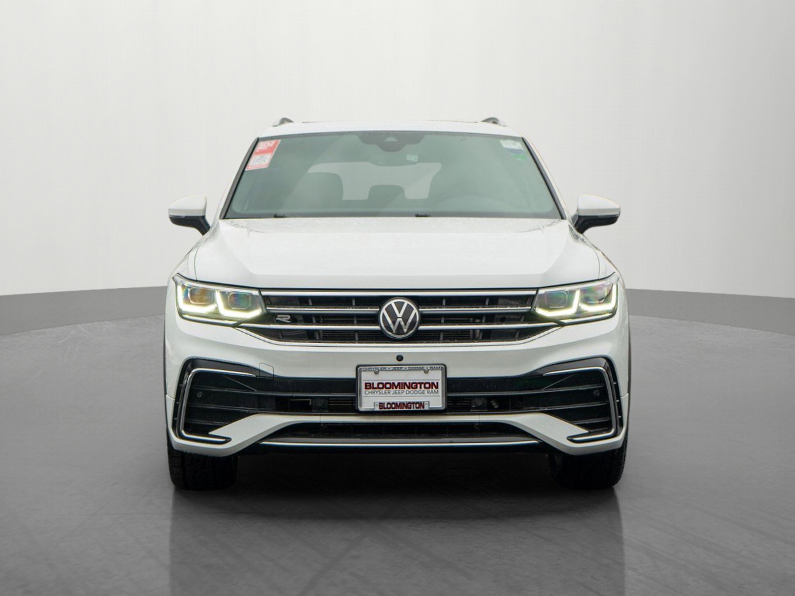 Used 2023 Volkswagen Tiguan SEL R-LINE with VIN 3VV4B7AXXPM019891 for sale in Minneapolis, Minnesota