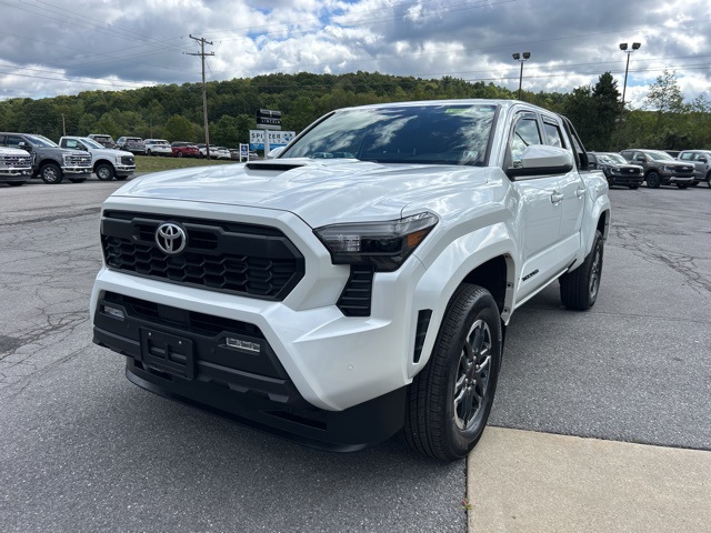 2024 Toyota Tacoma TRD Sport photo 8