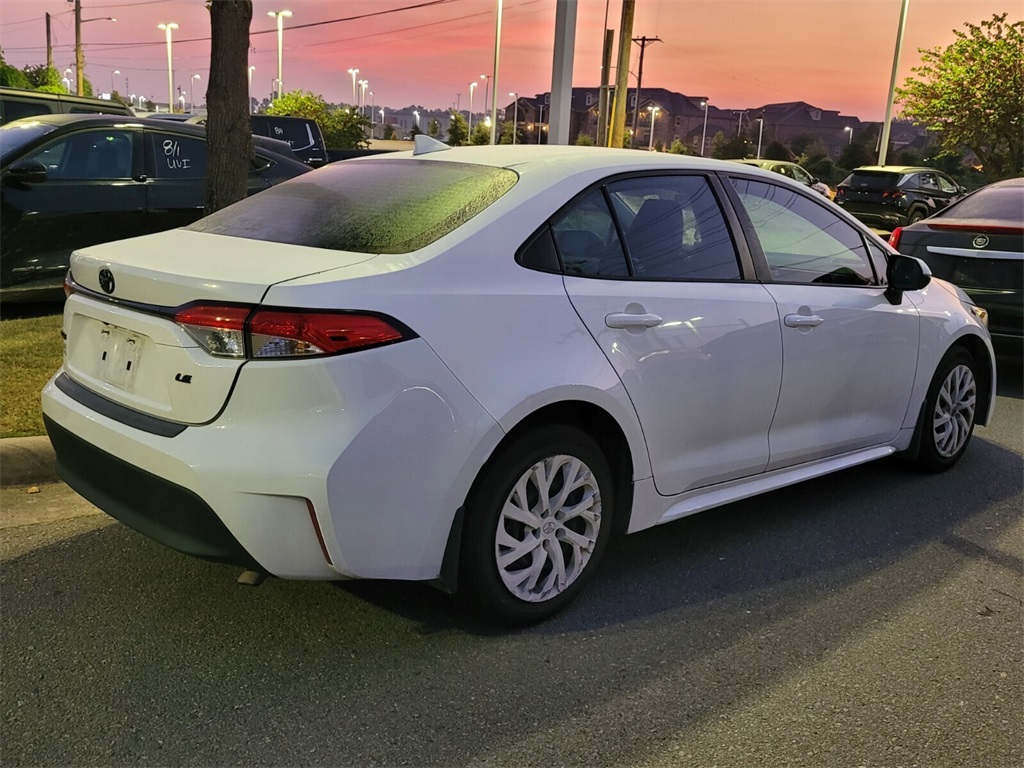 2023 Toyota Corolla LE photo 4