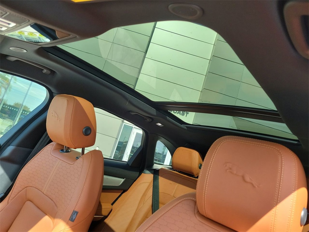 2026 Jaguar F-PACE P250 R-Dynamic S photo 27