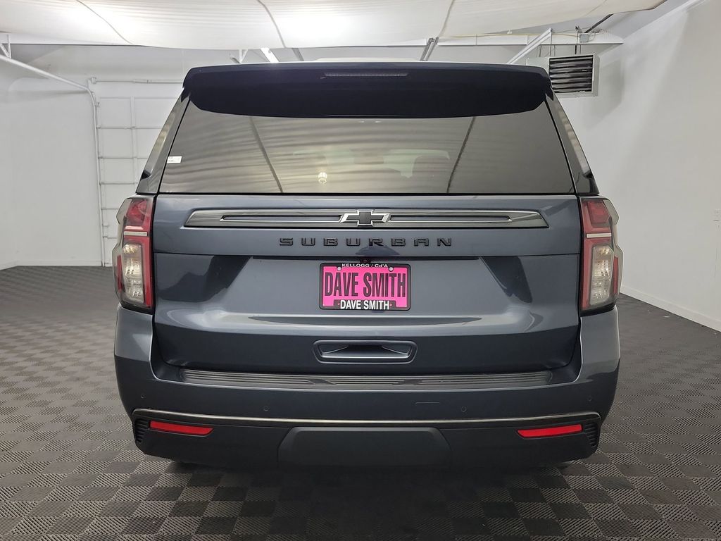 2021 Chevrolet Suburban 1500 Z71 photo 8