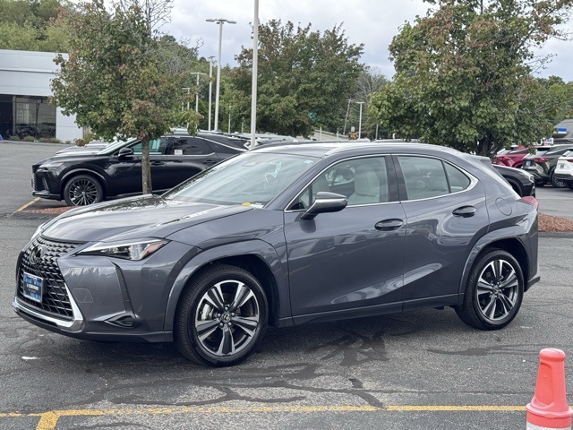 2025 Lexus UX Premium photo 3