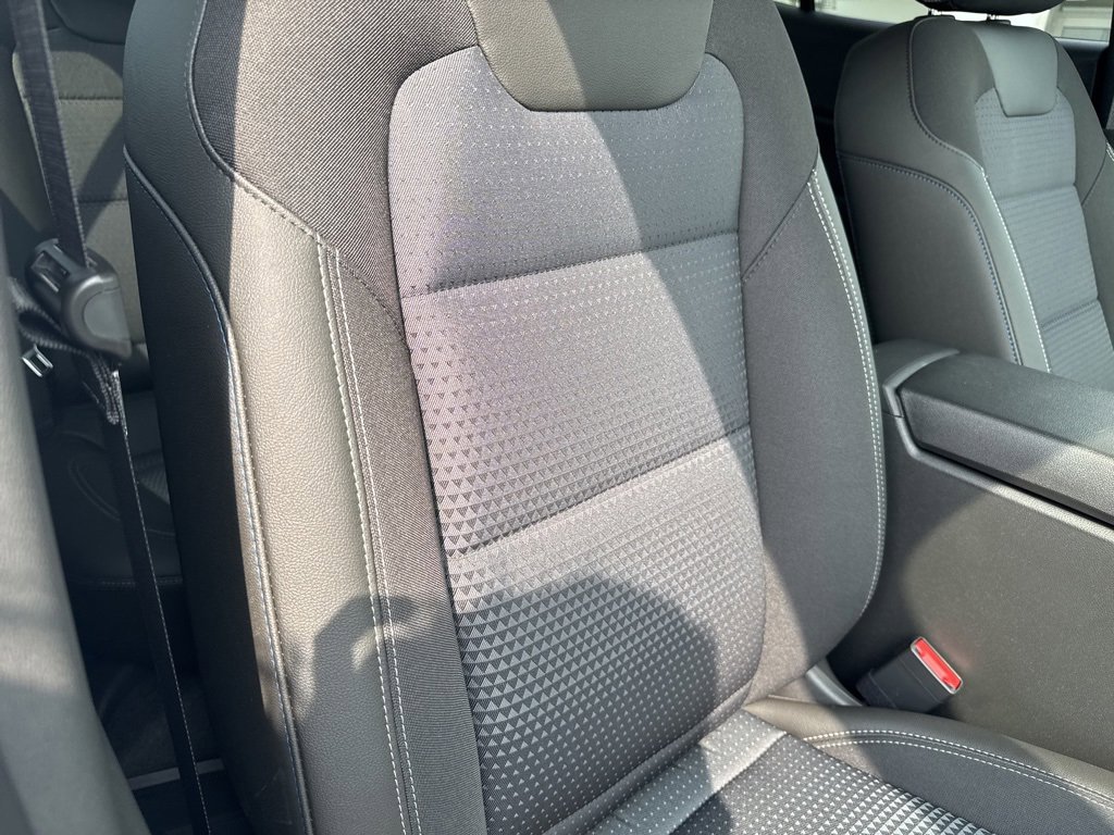2025 Chevrolet Trax LT photo 24