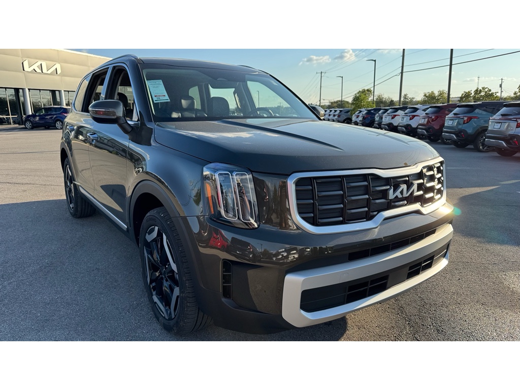 2025 Kia Telluride S's photo