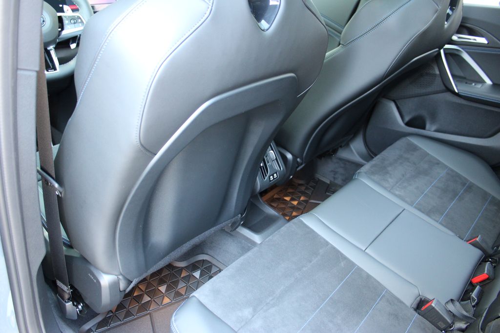 2025 Bmw X1 M35i photo 38