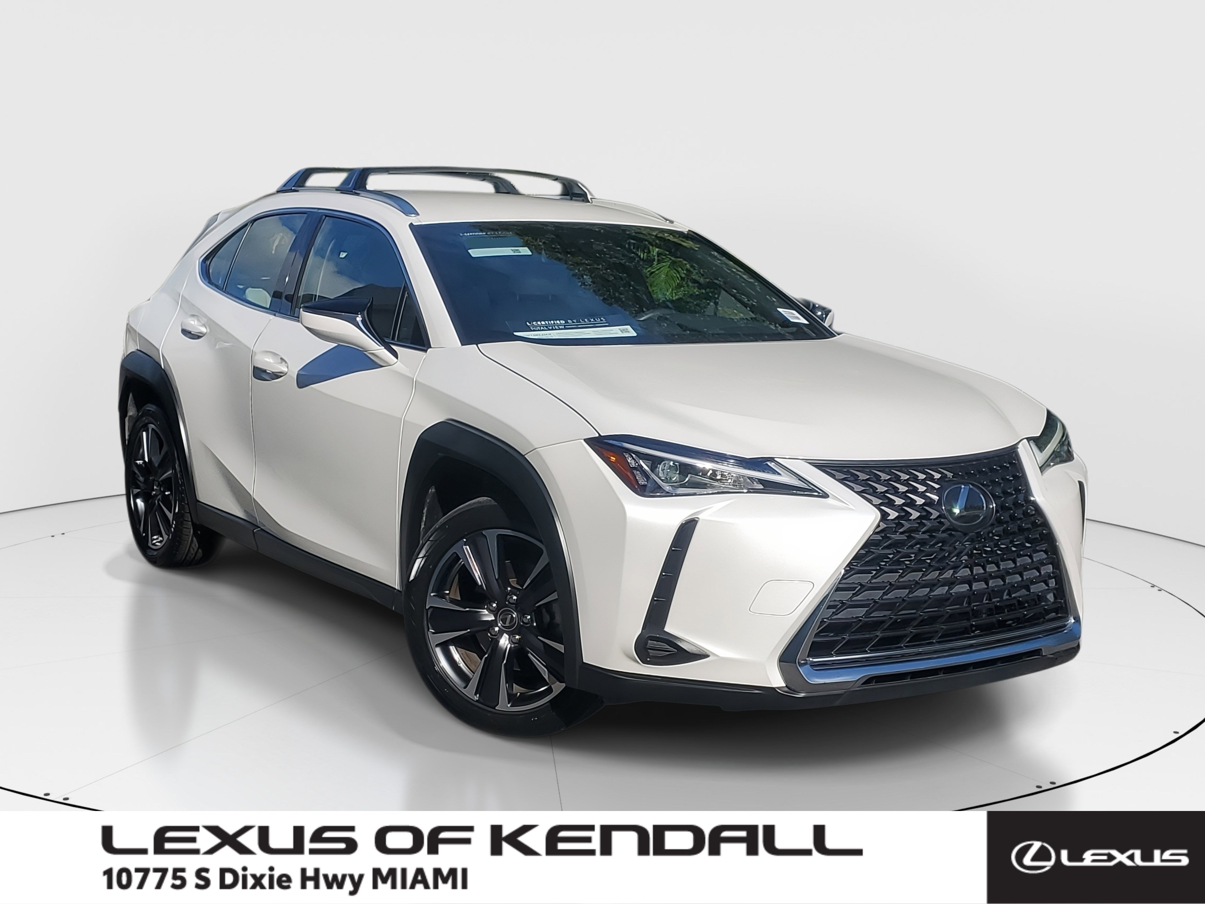 2022 Lexus UX 200's photo