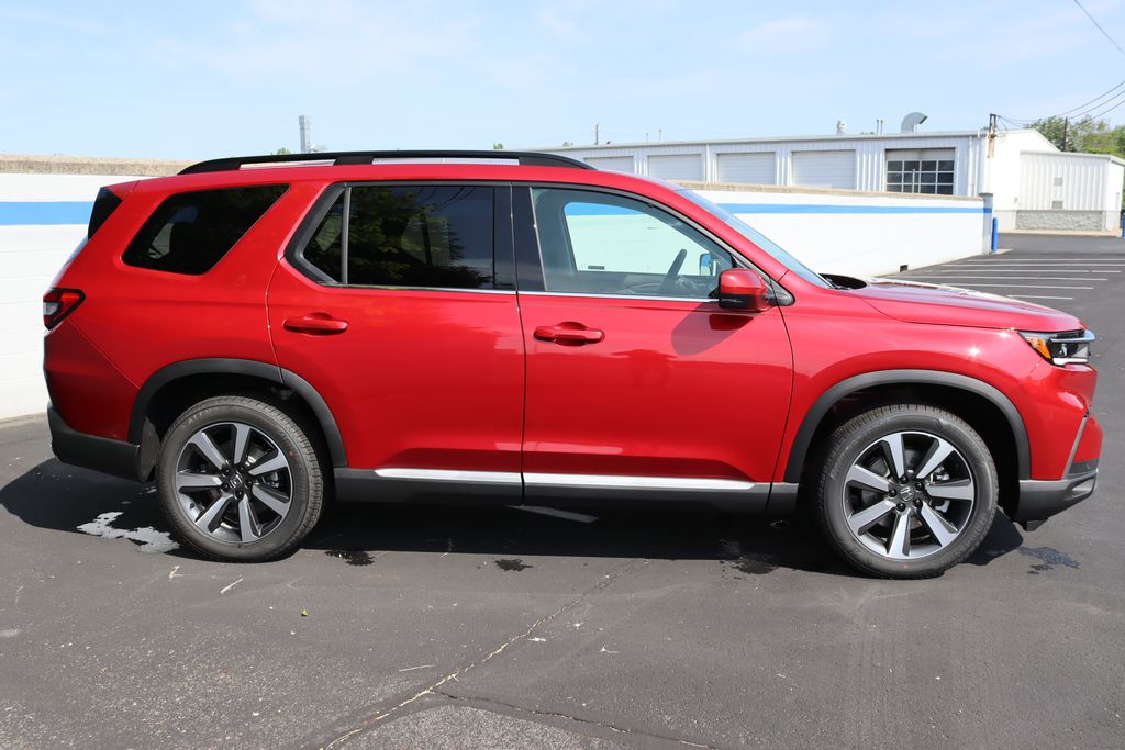 2025 Honda Pilot Touring photo 6