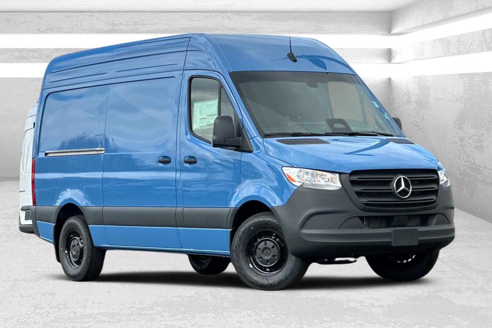2026 Mercedes-Benz Sprinter Cargo Van Base's photo