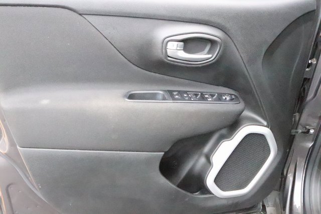 2021 Jeep Renegade Latitude photo 8