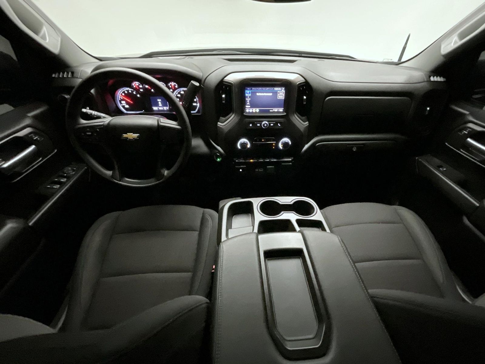 2024 Chevrolet Silverado 1500 Custom photo 14