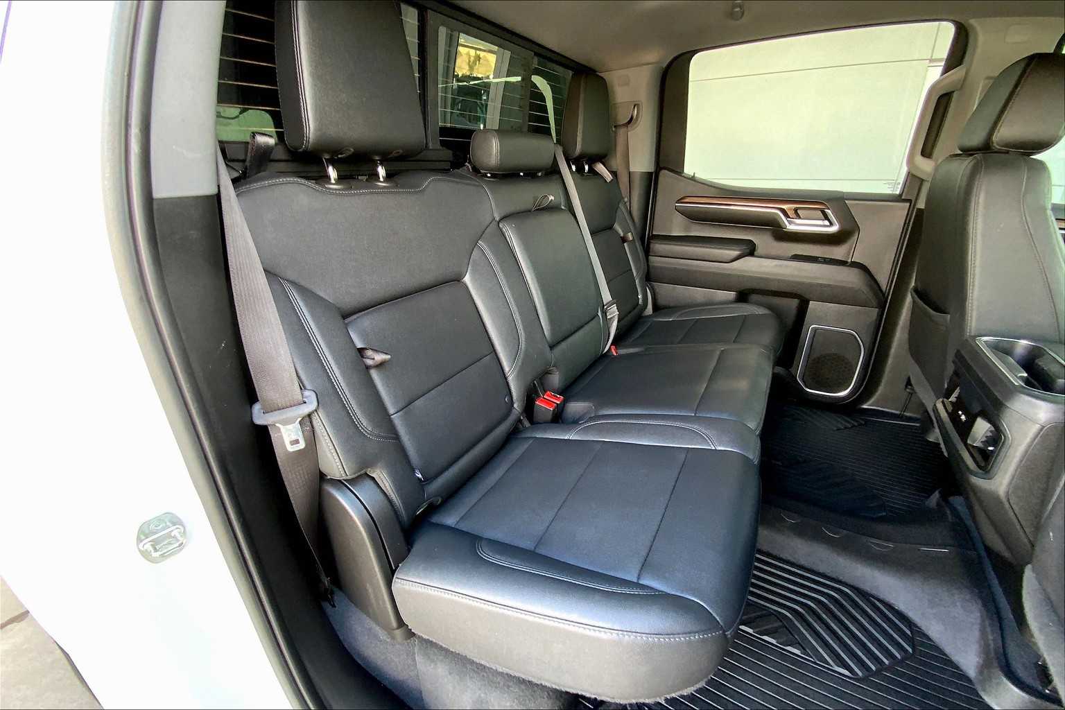 2023 Chevrolet Silverado 1500 RST photo 19